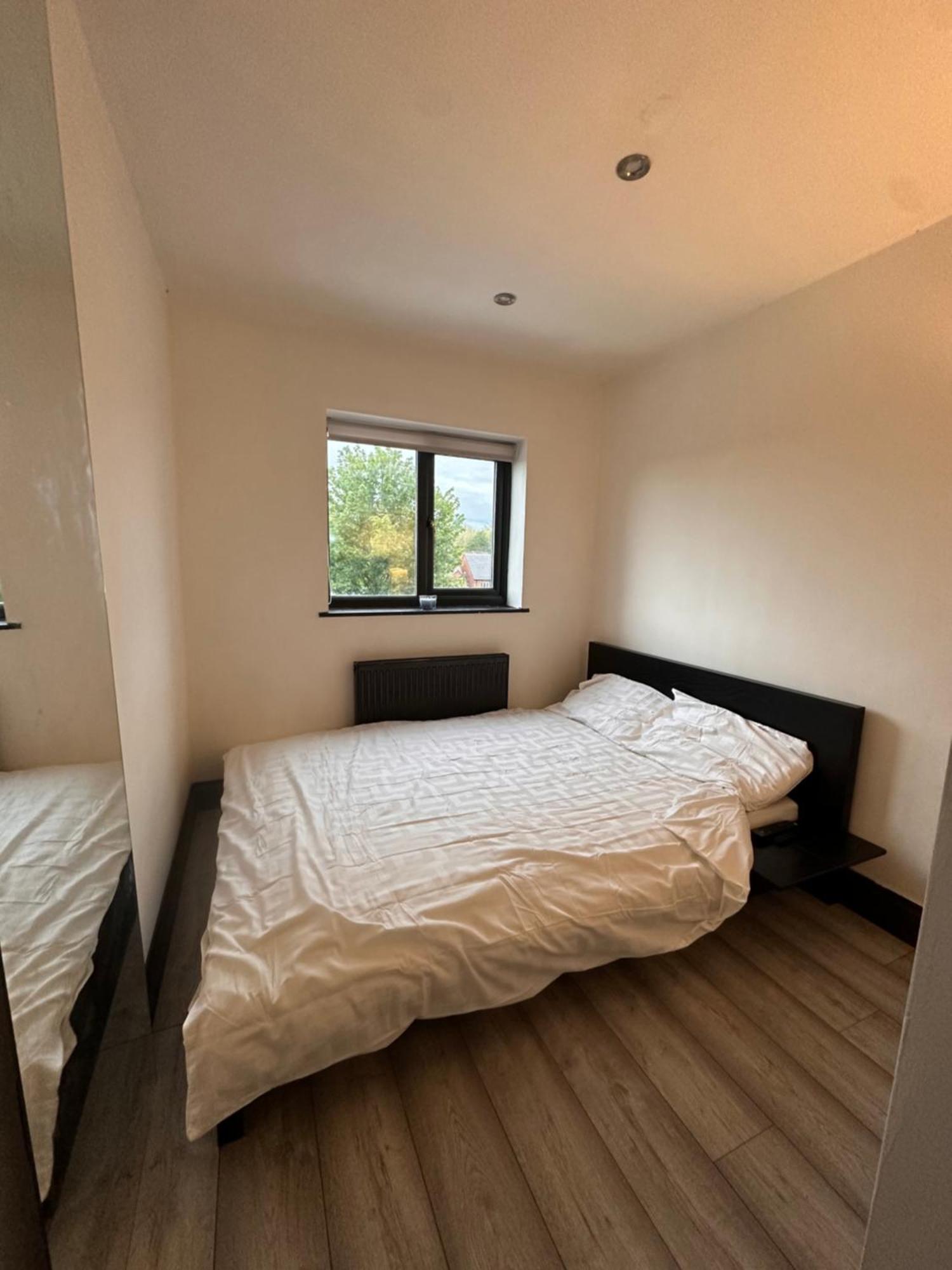 Spacious Double Near Train Station Бирмингем Экстерьер фото